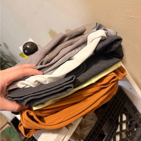 Lululemon bundle- size 10 - Picture 2 of 2